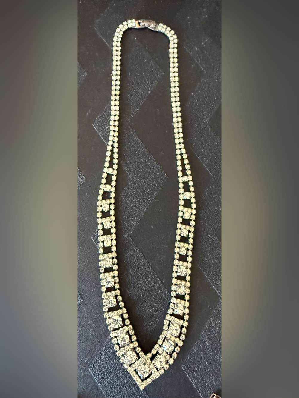 Clear Crystal Rhinestone V-Point Necklace - Silver Tone